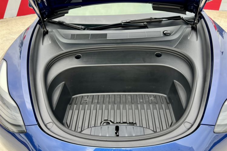 Used Tesla Model 3 2021 Performance High-Performance All-Wheel-Drive Version Exterior 4