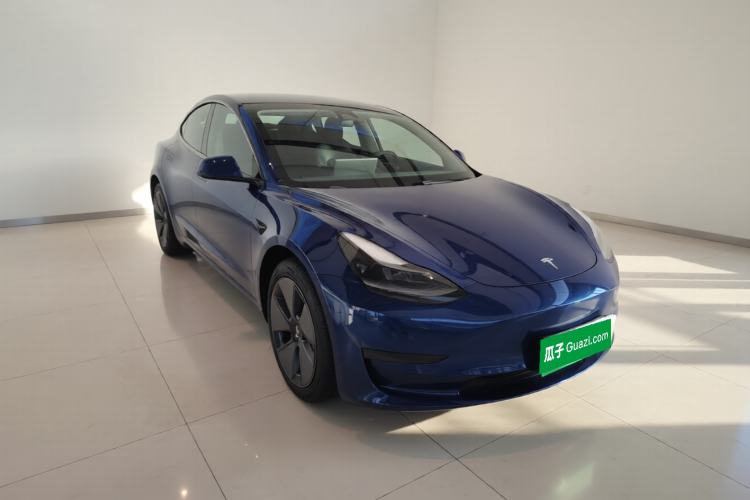 Used Tesla Model 3 2021 Standard Range Rear-Drive Upgraded Version Front Right 45 Deg