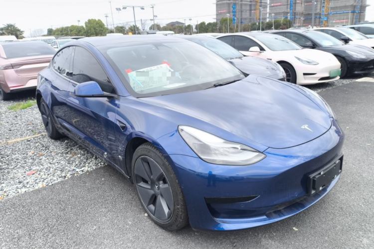 Used Tesla Model 3 2021 Standard Range Rear-Drive Upgraded Version Front Right 45 Deg