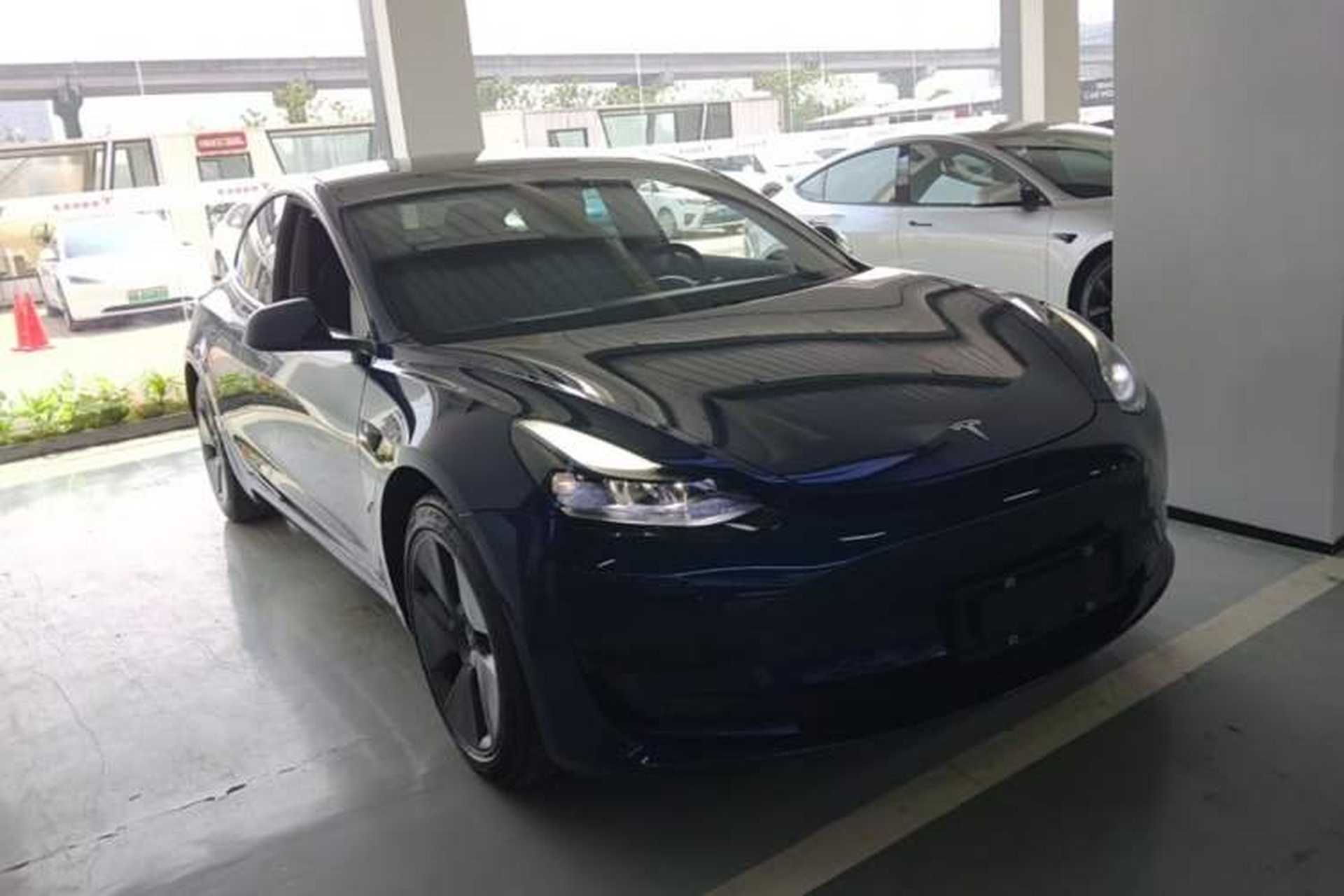 Used Tesla Model 3 2021 Standard Range Rear-Drive Upgraded Version Front Right 45 Deg