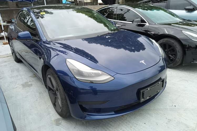 Used Tesla Model 3 2021 Standard Range Rear-Drive Upgraded Version Front Right 45 Deg