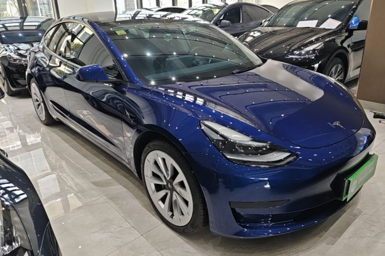 Used Tesla Model 3 2021 Standard Range Rear-Drive Upgraded Version Front Right 45 Deg