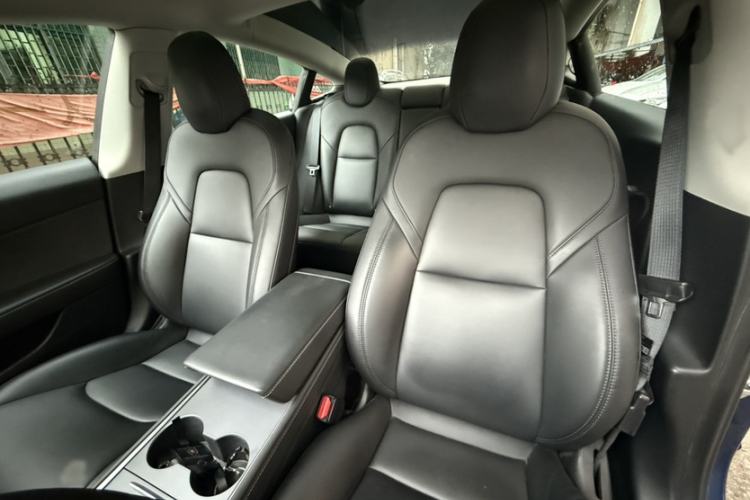 Used Tesla Model 3 2021 Performance High-Performance All-Wheel-Drive Version 3D6 Interior 10