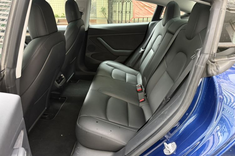 Used Tesla Model 3 2021 Performance High-Performance All-Wheel-Drive Version 3D6 Interior 11