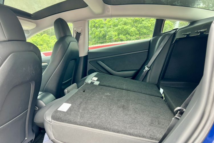 Used Tesla Model 3 2021 Performance High-Performance All-Wheel-Drive Version Interior 6