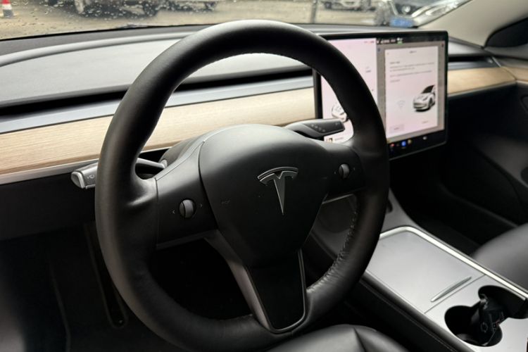 Used Tesla Model 3 2021 Performance High-Performance All-Wheel-Drive Version 3D6 Interior 8