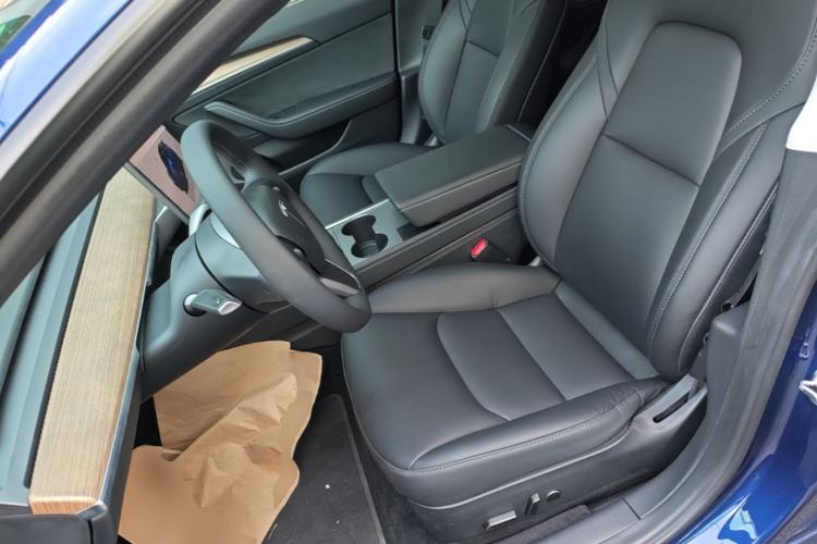 Used Tesla Model 3 2021 Revised Version II – Performance High-Performance All-Wheel-Drive Edition Left Front Seat