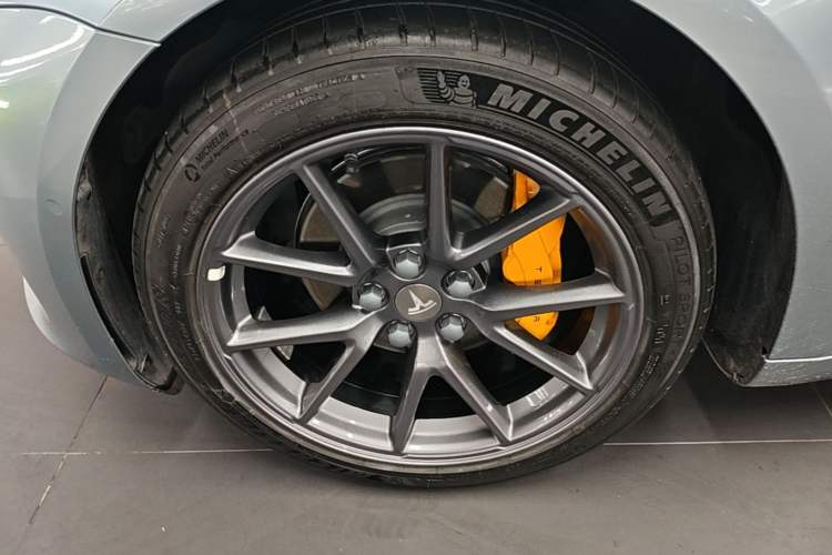 Used Tesla Model 3 2021 Standard Range Rear-Drive Upgraded Version Left Front Wheel Hub