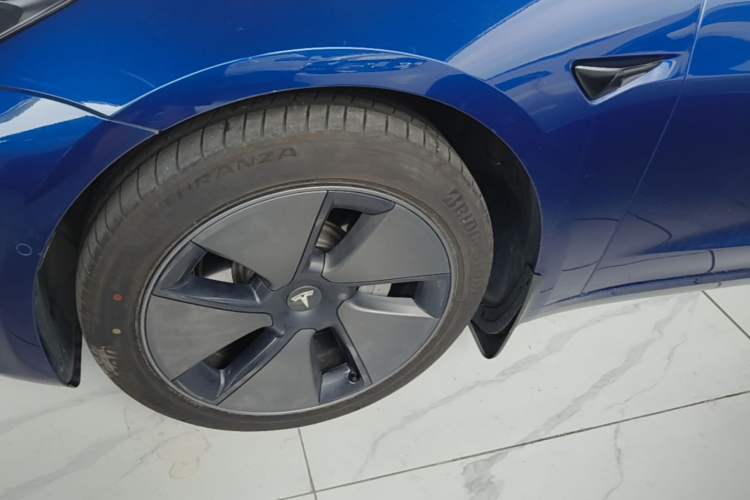 Used Tesla Model 3 2021 Standard Range Rear-Drive Upgraded Version Left Front Wheel Hub
