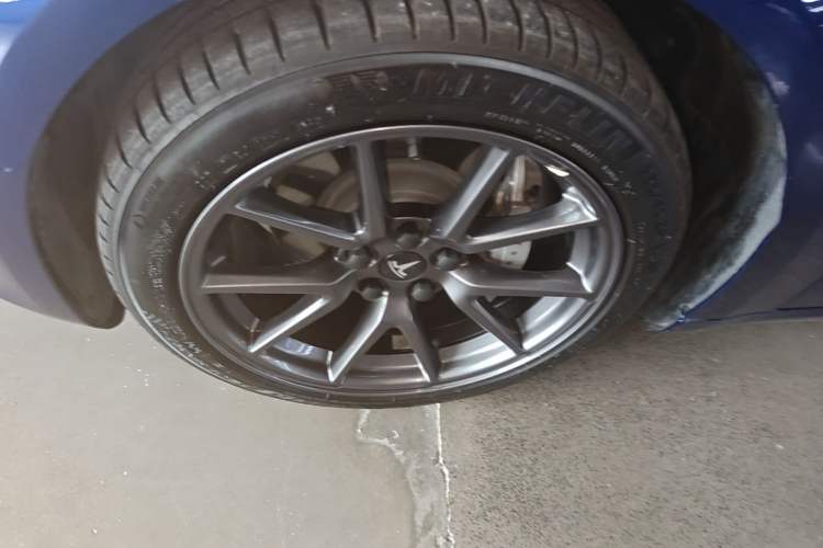 Used Tesla Model 3 2021 Revised Version Standard Range Rear-Wheel Drive Upgraded Edition 3D1 Left Front Wheel Hub