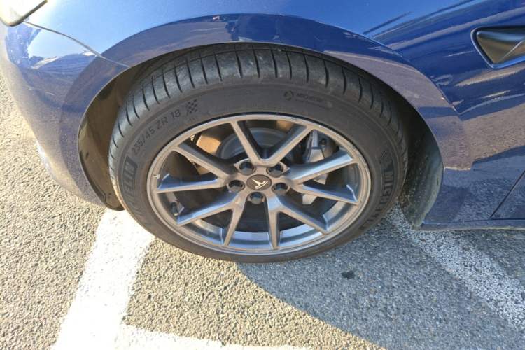 Used Tesla Model 3 2021 Standard Range Rear-Drive Upgraded Version Left Front Wheel Hub