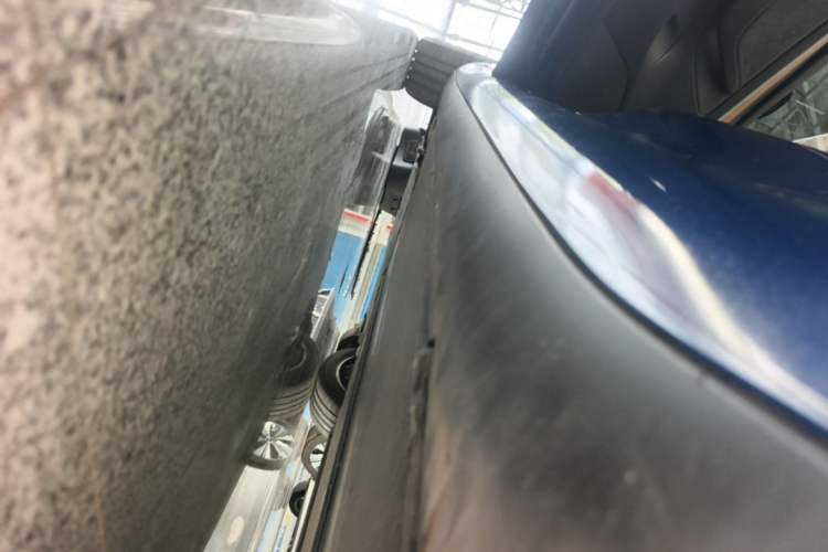 Used Tesla Model 3 2021 Standard Range Rear-Wheel Drive Upgraded Version 3D6 Left Side Sill