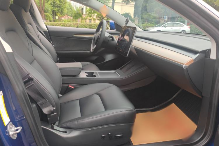 Used Tesla Model 3 2021 Standard Range Rear-Drive Upgraded Version Right Front Seat