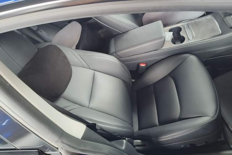 Used Tesla Model 3 2021 Standard Range Rear-Drive Upgraded Version Right Front Seat