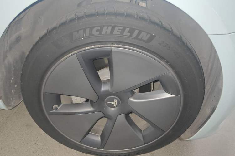 Used Tesla Model 3 2021 Revised Version Standard Range Rear-Wheel Drive Upgraded Edition 3D1 Right Front Wheel Hub