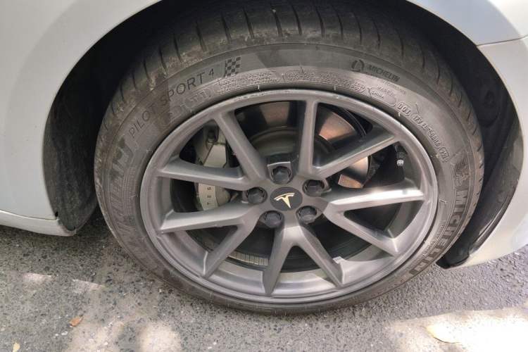 Used Tesla Model 3 2021 Revised Version Standard Range Rear-Wheel Drive Upgraded Edition 3D1 Right Front Wheel Hub