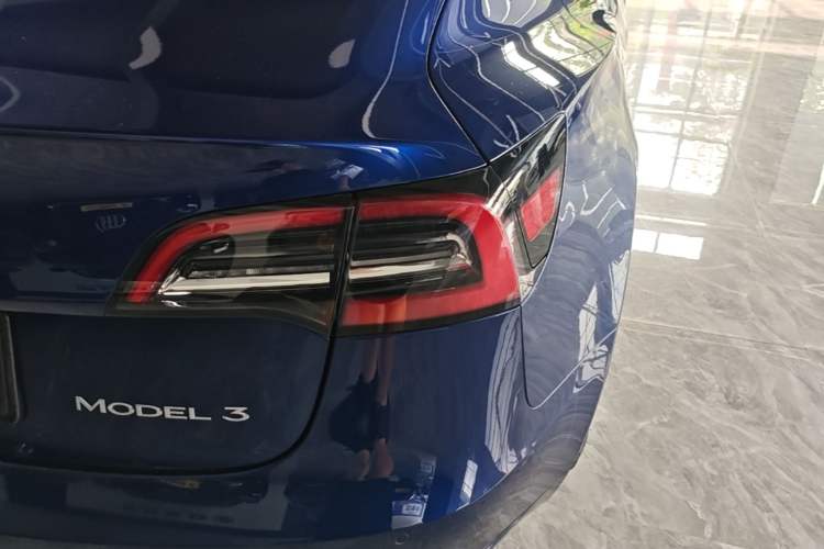 Used Tesla Model 3 2021 Standard Range Rear-Drive Upgraded Version Right Rear Taillight