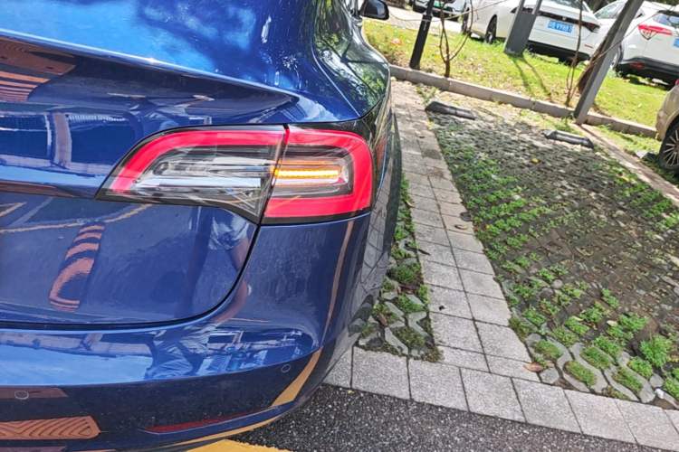 Used Tesla Model 3 2021 Revised Version Standard Range Rear-Wheel Drive Upgraded Edition 3D1 Right Rear Taillight