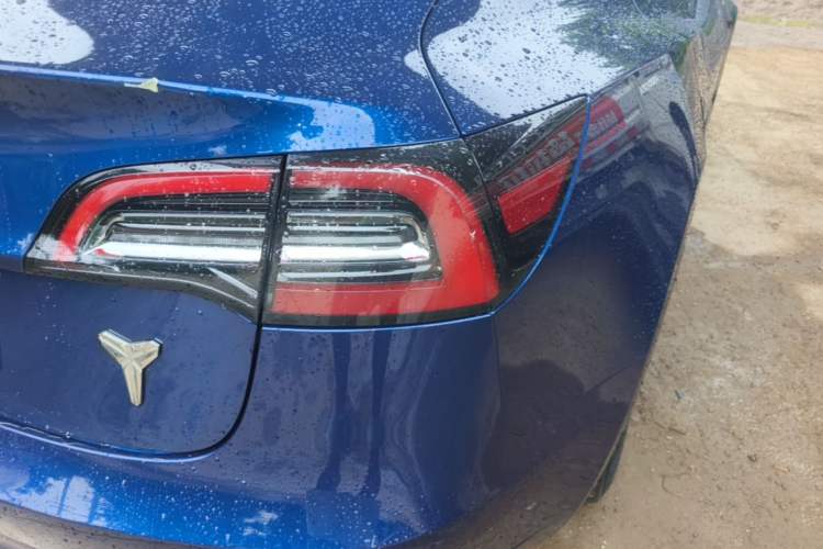 Used Tesla Model 3 2021 Standard Range Rear-Wheel Drive Upgraded Version 3D6 Right Rear Taillight
