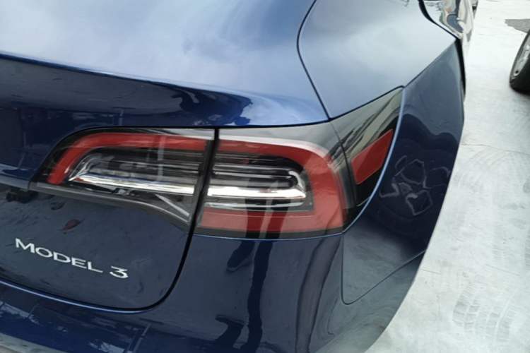 Used Tesla Model 3 2021 Standard Range Rear-Drive Upgraded Version Right Rear Taillight