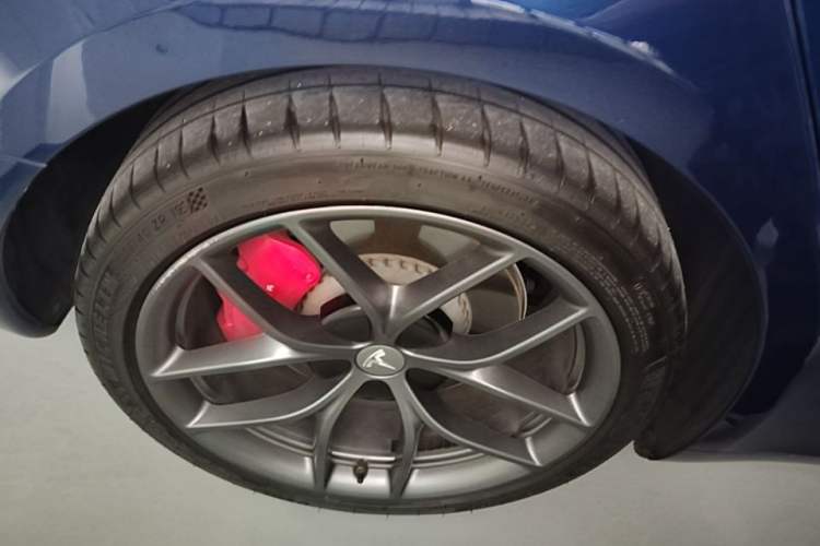 Used Tesla Model 3 2021 Performance High-Performance All-Wheel-Drive Version Right Rear Wheel Hub