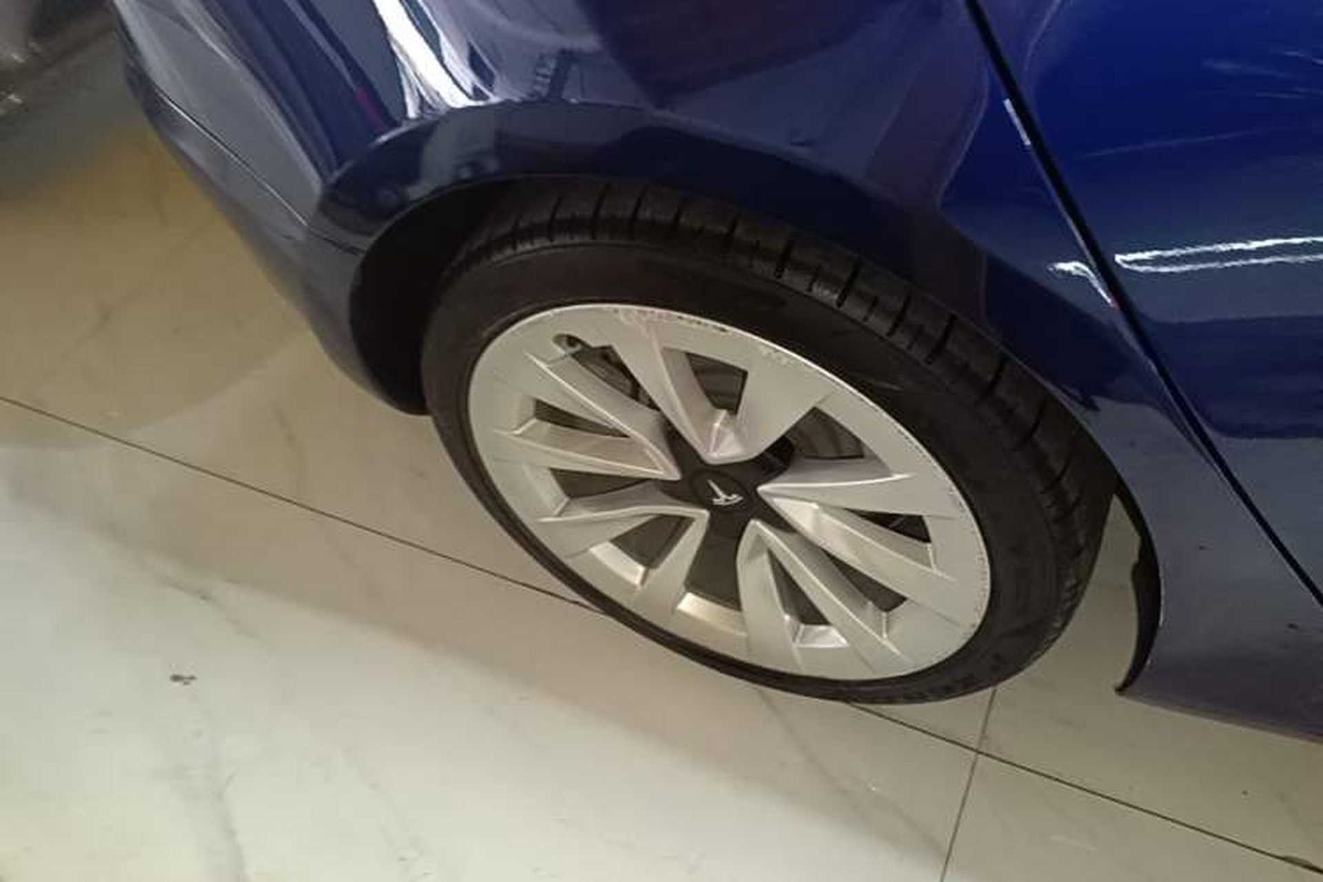 Used Tesla Model 3 2021 Standard Range Rear-Wheel Drive Upgraded Version 3D6 Right Rear Wheel Hub