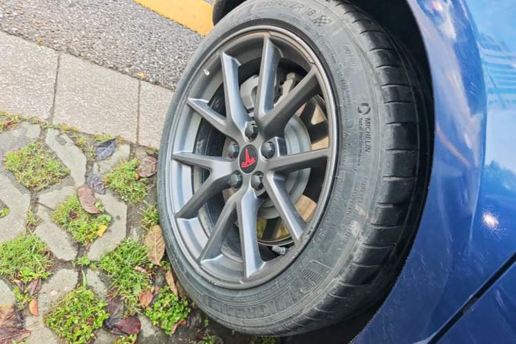 Used Tesla Model 3 2021 Revised Version Standard Range Rear-Wheel Drive Upgraded Edition 3D1 Right Rear Wheel Hub