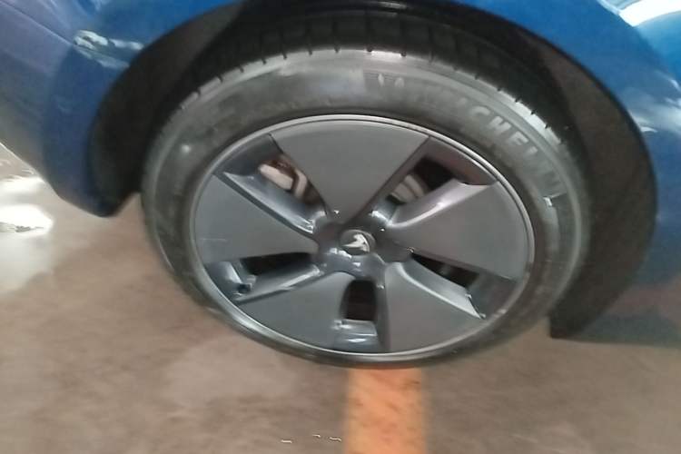 Used Tesla Model 3 2021 Revised Version Standard Range Rear-Wheel Drive Upgraded Edition 3D1 Right Rear Wheel Hub