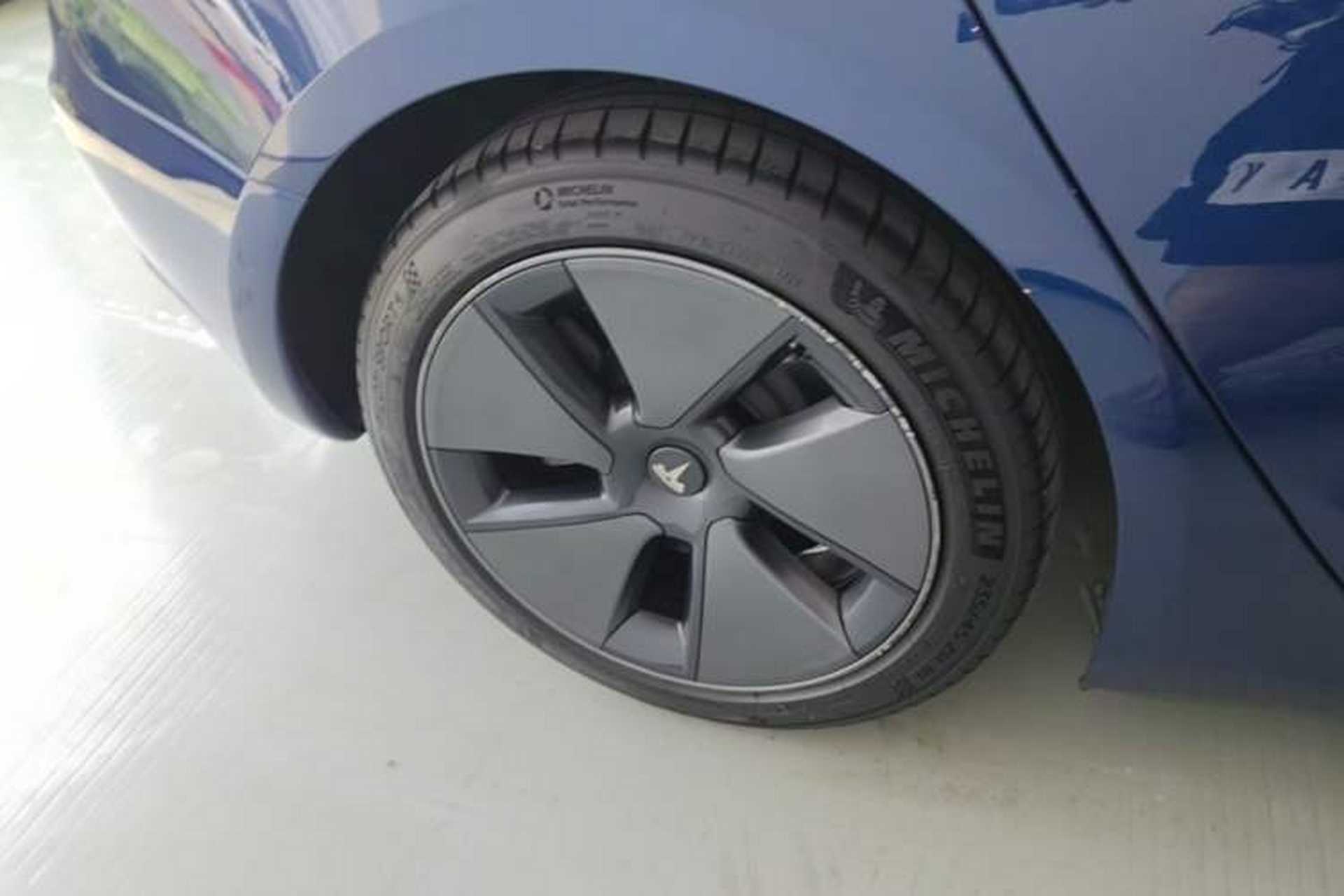 Used Tesla Model 3 2021 Standard Range Rear-Drive Upgraded Version Right Rear Wheel Hub