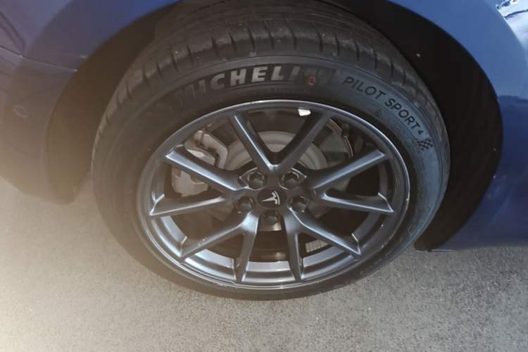 Used Tesla Model 3 2021 Revised Version Standard Range Rear-Wheel Drive Upgraded Edition 3D1 Right Rear Wheel Hub