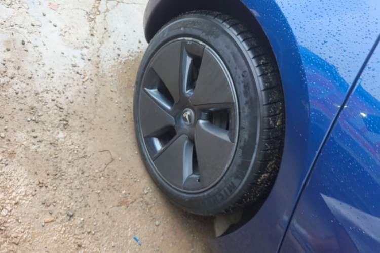 Used Tesla Model 3 2021 Standard Range Rear-Wheel Drive Upgraded Version 3D6 Right Rear Wheel Hub