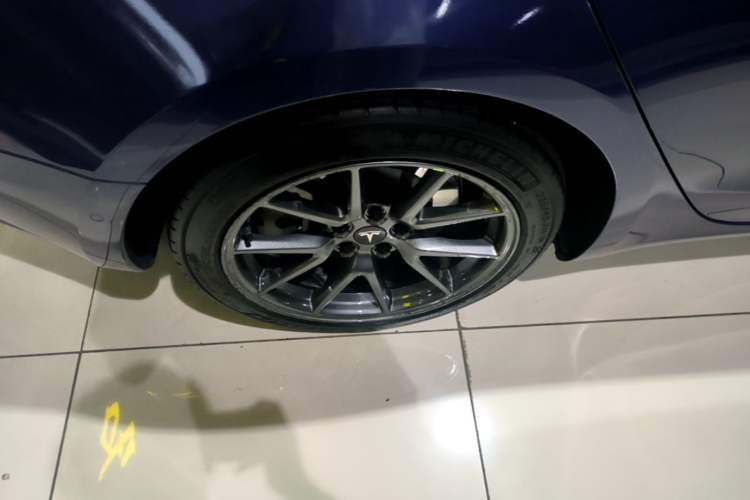 Used Tesla Model 3 2021 Standard Range Rear-Drive Upgraded Version Right Rear Wheel Hub