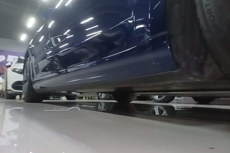 Used Tesla Model 3 2021 Standard Range Rear-Drive Upgraded Version Right Side Sill