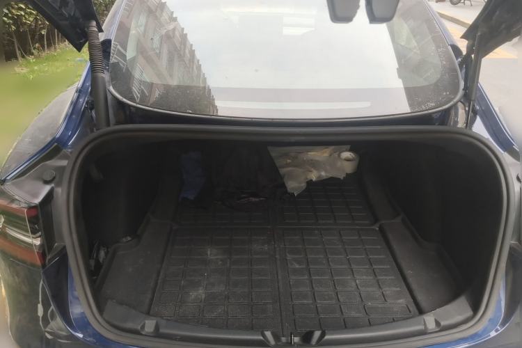 Used Tesla Model 3 2021 Performance High-Performance All-Wheel-Drive Version 3D6 Trunk