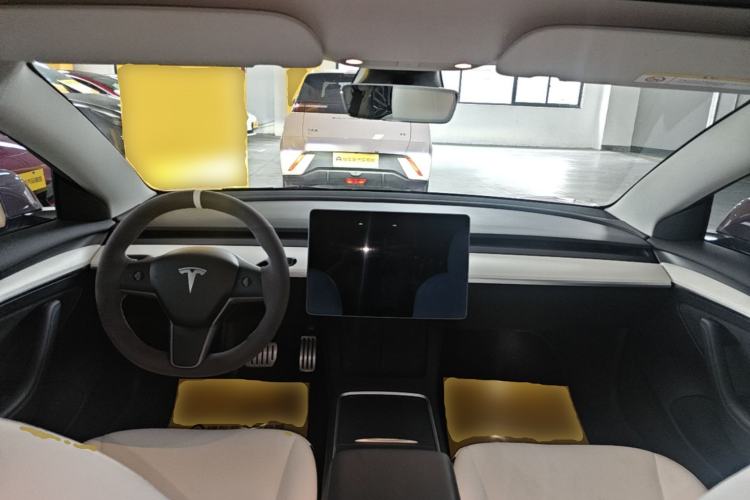 Used Tesla Model 3 2021 Revised Performance Version with All-Wheel Drive 3D1 Center Console