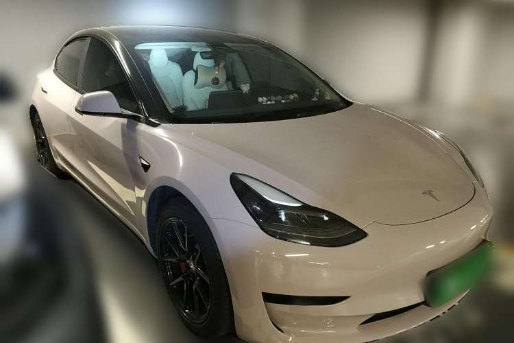 Used Tesla Model 3 2021 Standard Range Rear-Drive Upgraded Version Front Right 45 Deg