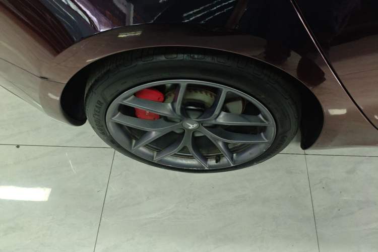 Used Tesla Model 3 2021 Performance High-Performance All-Wheel-Drive Version Right Rear Wheel Hub
