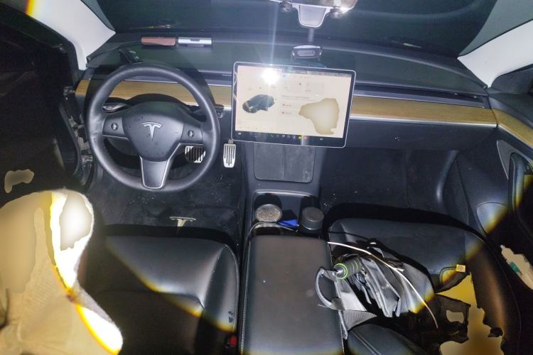 Used Tesla Model 3 2021 Revised Version Standard Range Rear-Wheel Drive Upgraded Edition 3D1 Center Console