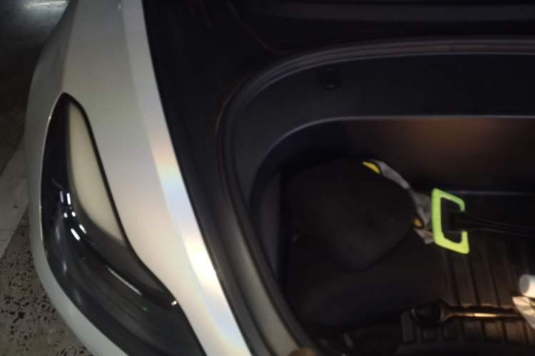 Used Tesla Model 3 2021 Standard Range Rear-Wheel Drive Upgraded Version 3D6 Engine Bay Right