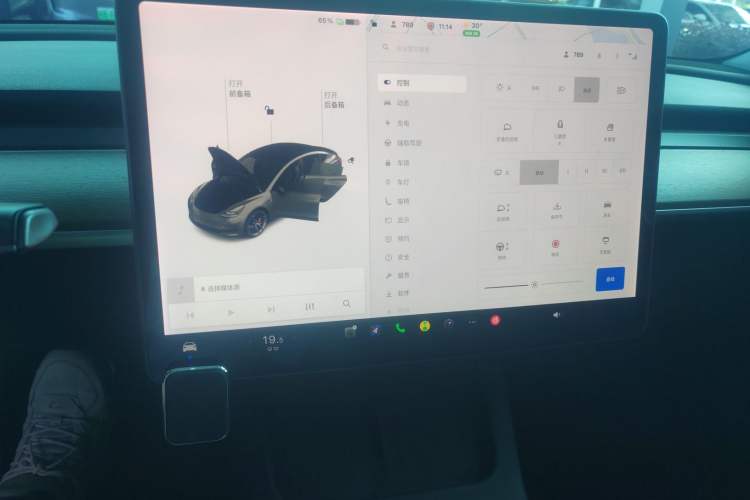 Used Tesla Model 3 2021 Performance High-Performance All-Wheel-Drive Version 3D6 Audio And AC Panel