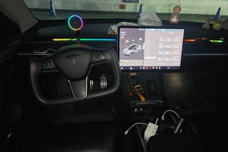 Used Tesla Model 3 2021 Revised Performance Version with All-Wheel Drive 3D1 Center Console