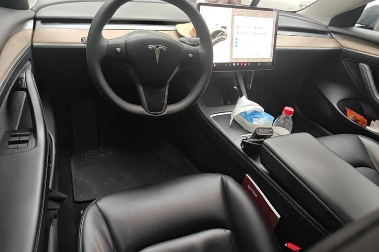 Used Tesla Model 3 2021 Standard Range Rear-Wheel Drive Upgraded Version 3D6 Center Console