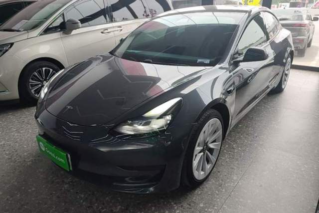 Ojetý Tesla Model 3 2021 Standard Range Rear-Drive Upgraded Version