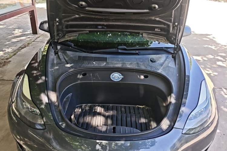 Used Tesla Model 3 2021 Performance High-Performance All-Wheel-Drive Version Engine Bay