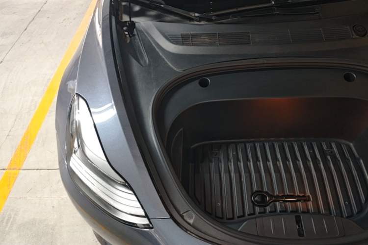 Used Tesla Model 3 2021 Standard Range Rear-Drive Upgraded Version Engine Bay Right