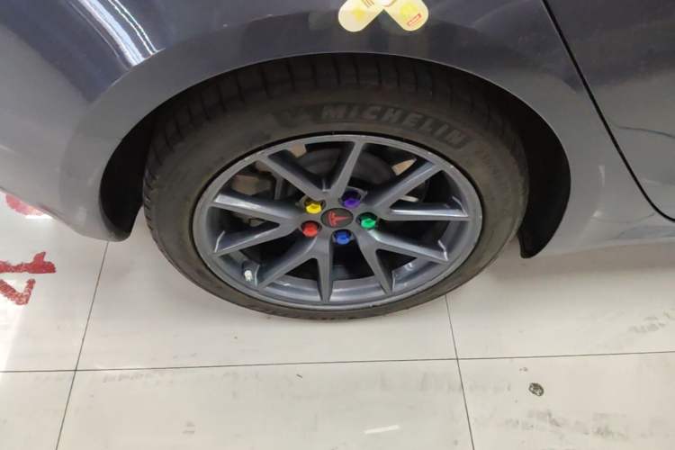 Used Tesla Model 3 2021 Standard Range Rear-Wheel Drive Upgraded Version 3D6 Exterior 5