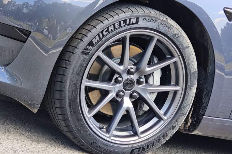 Used Tesla Model 3 2021 Standard Range Rear-Wheel Drive Upgraded Version 3D6 Exterior 7