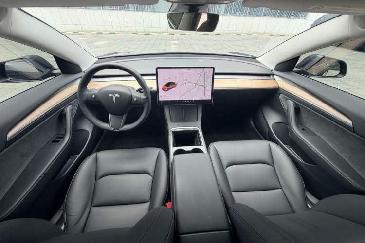 Used Tesla Model 3 2021 Standard Range Rear-Drive Upgraded Version Exterior 9