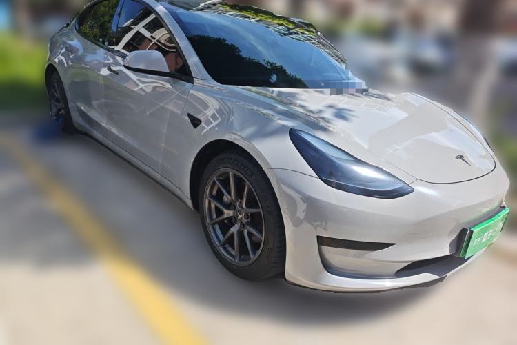 Used Tesla Model 3 2021 Standard Range Rear-Drive Upgraded Version Front Right 45 Deg
