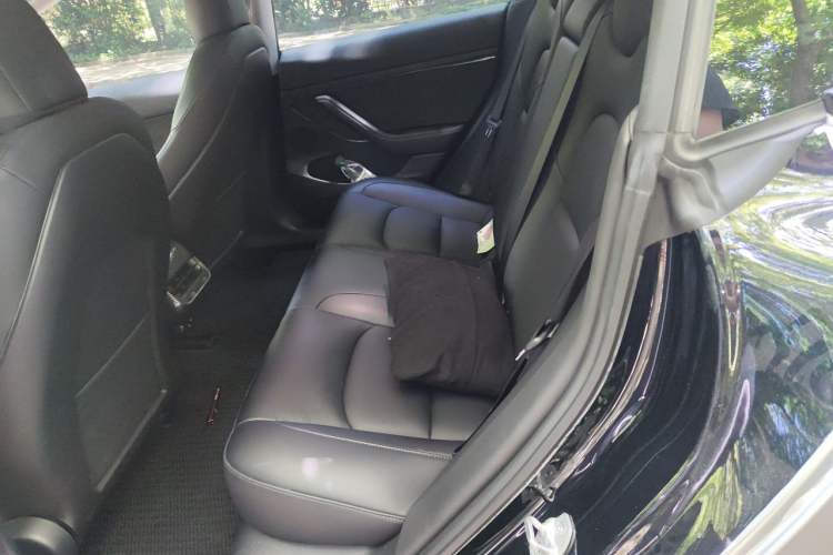 Used Tesla Model 3 2021 Revised Version II – Performance High-Performance All-Wheel-Drive Edition Interior 4